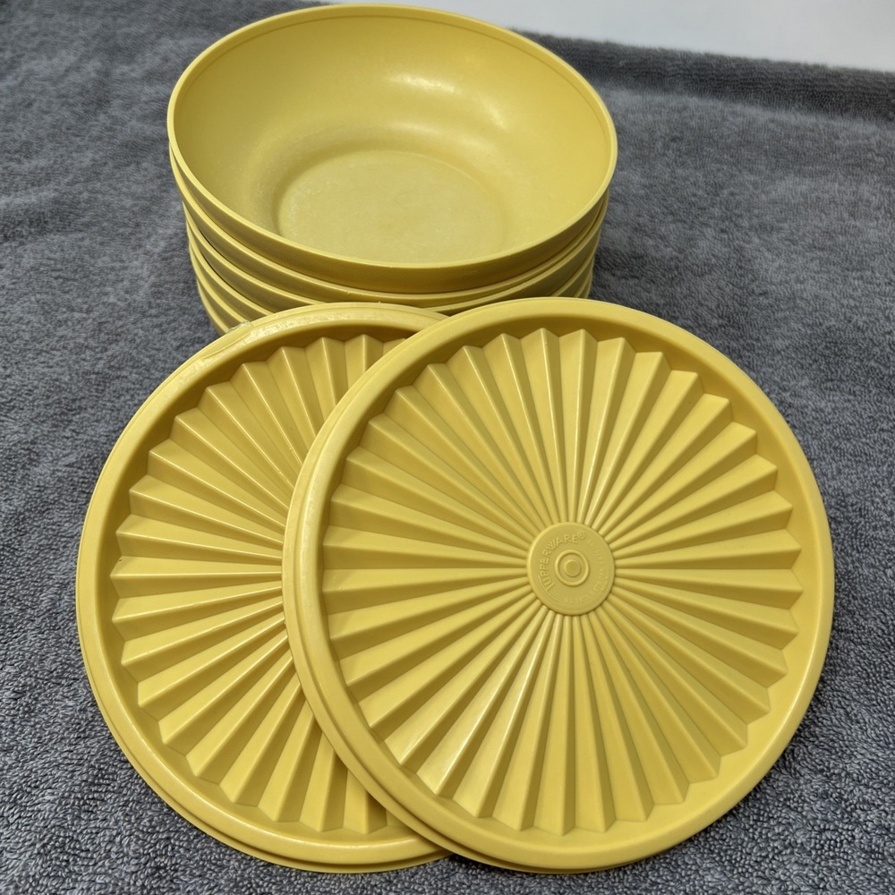 Vintage Tupperware Set of 6 Soup Cereal Bowls 890 Harvest Gold Wit 2 Lids
